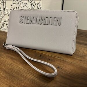 Steve Madden wallet with removable wrist strap